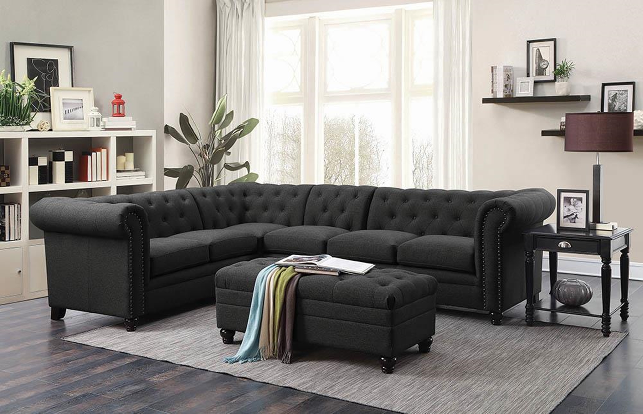 Roy Traditional Grey Sectional