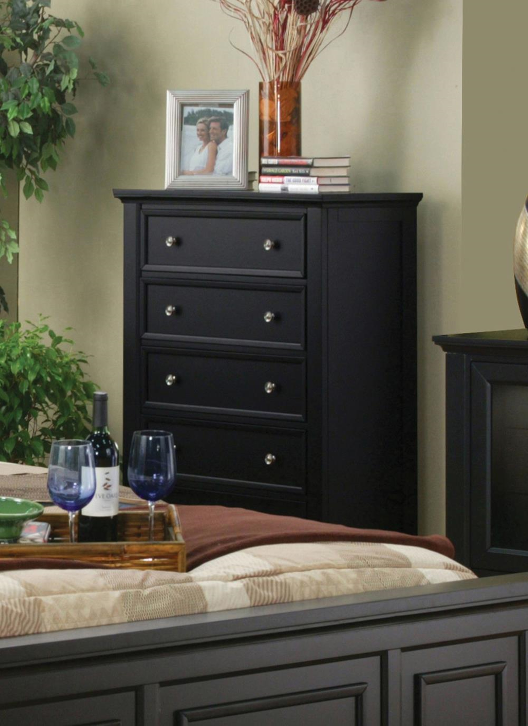 Sandy Beach Black Five-Drawer Chest - Click Image to Close
