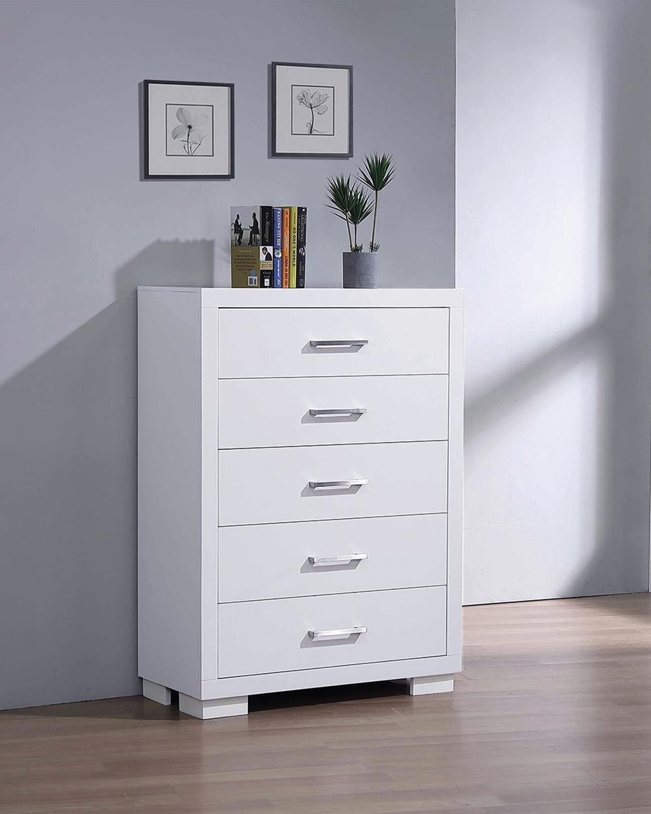 Jessica Contemporary Five-Drawer Chest - Click Image to Close