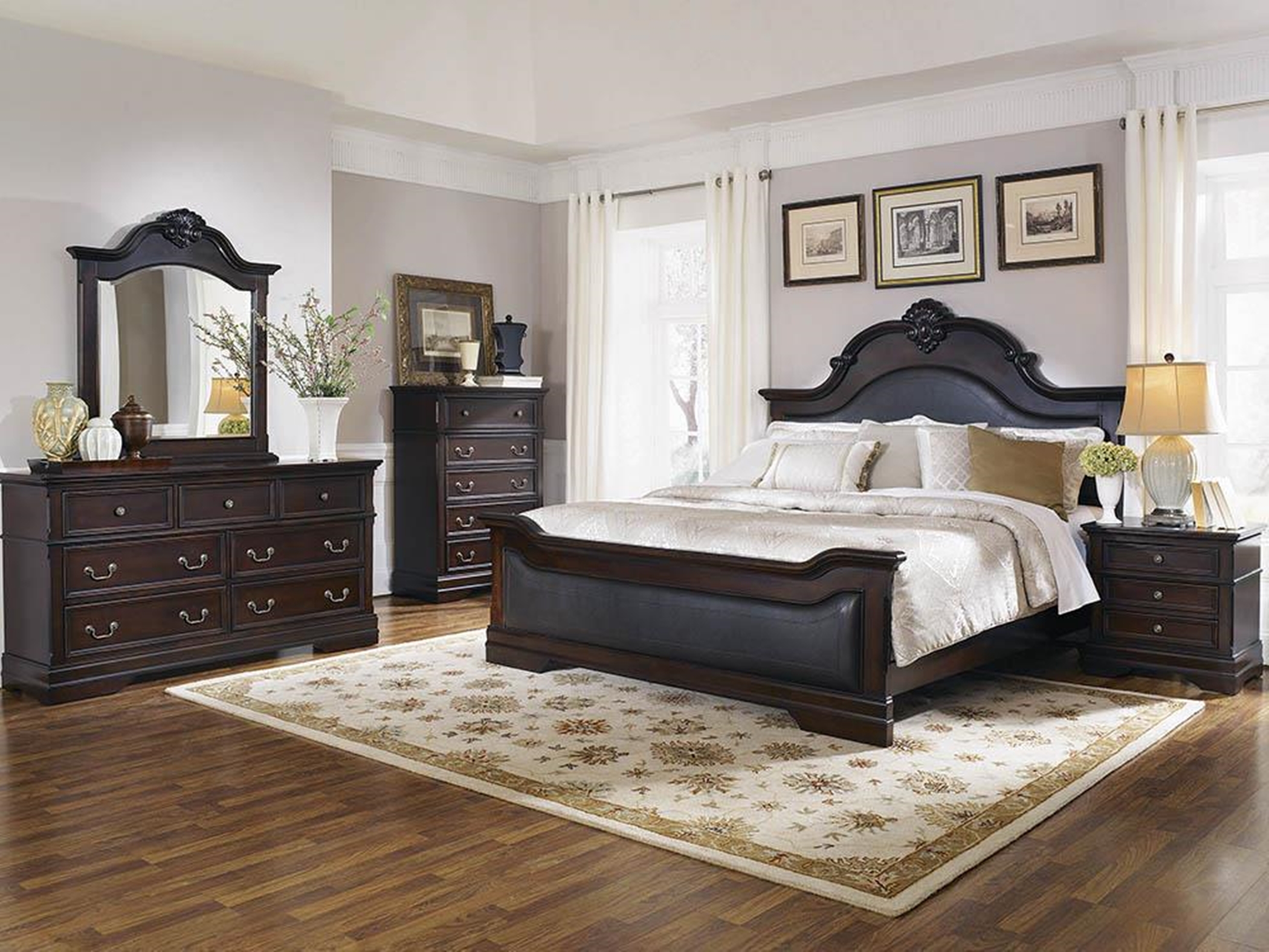 Cambridge Traditional E. King Bed - Click Image to Close