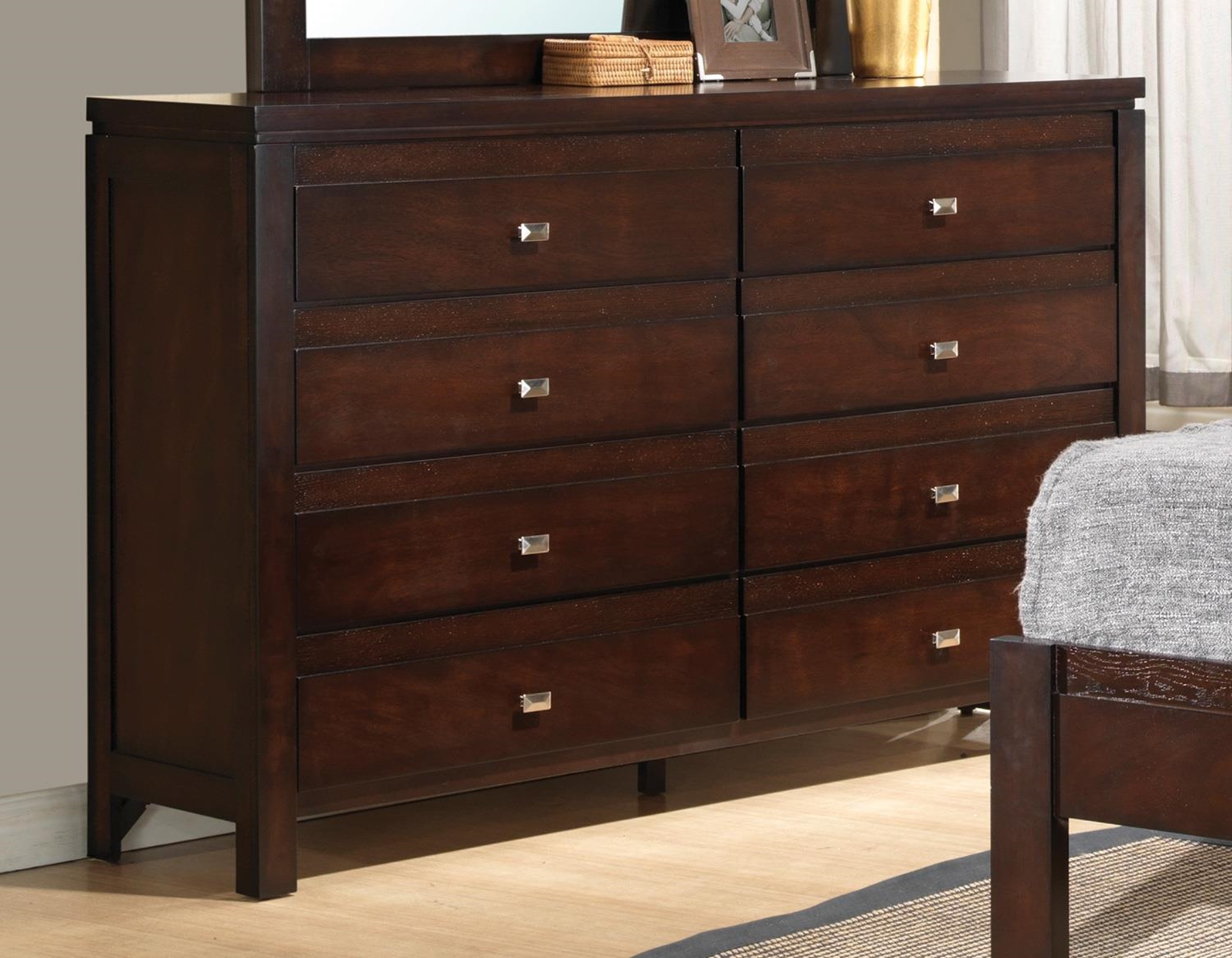 Cameron Rich Brown Eight-Drawer Dresser - Click Image to Close