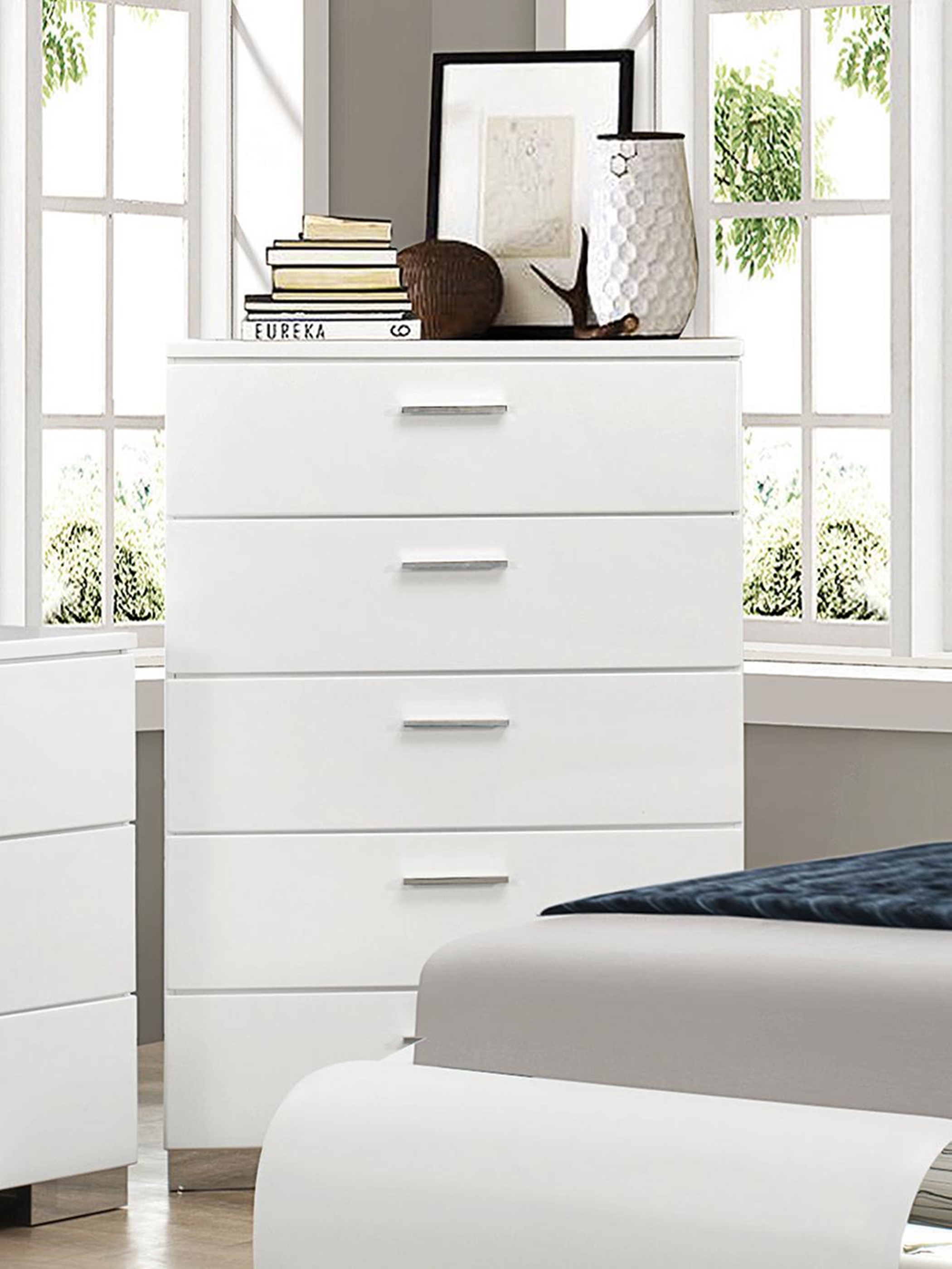 Felicity Contemporary Five-Drawer Chest - Click Image to Close