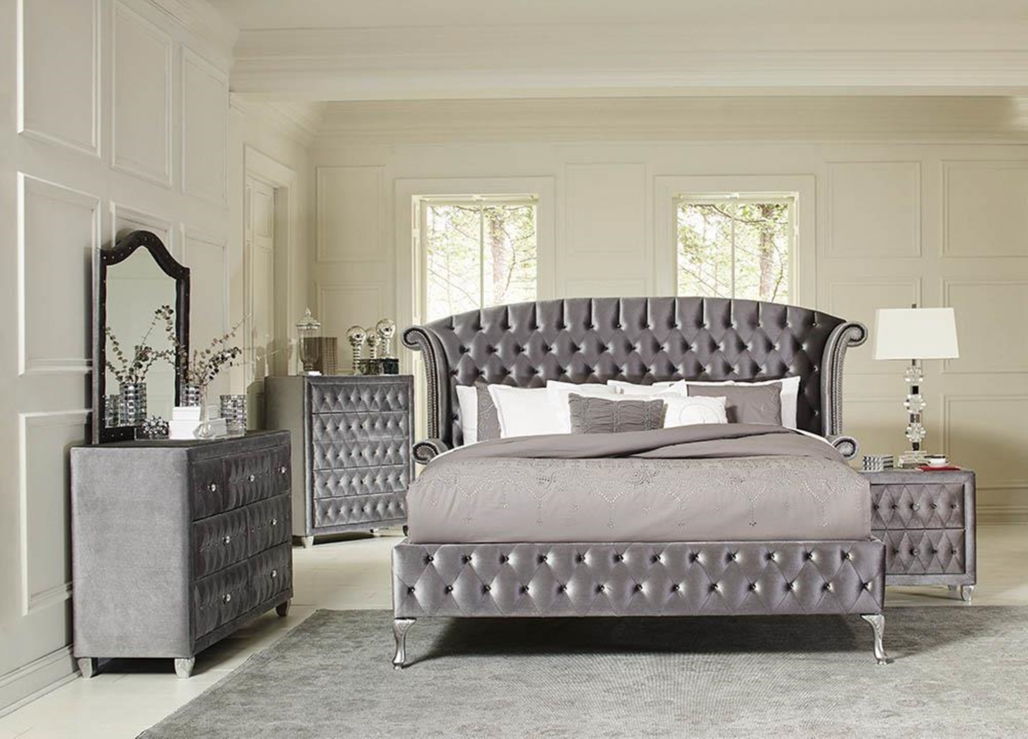 Deanna Bedroom Traditional Metallic E. King Bed - Click Image to Close