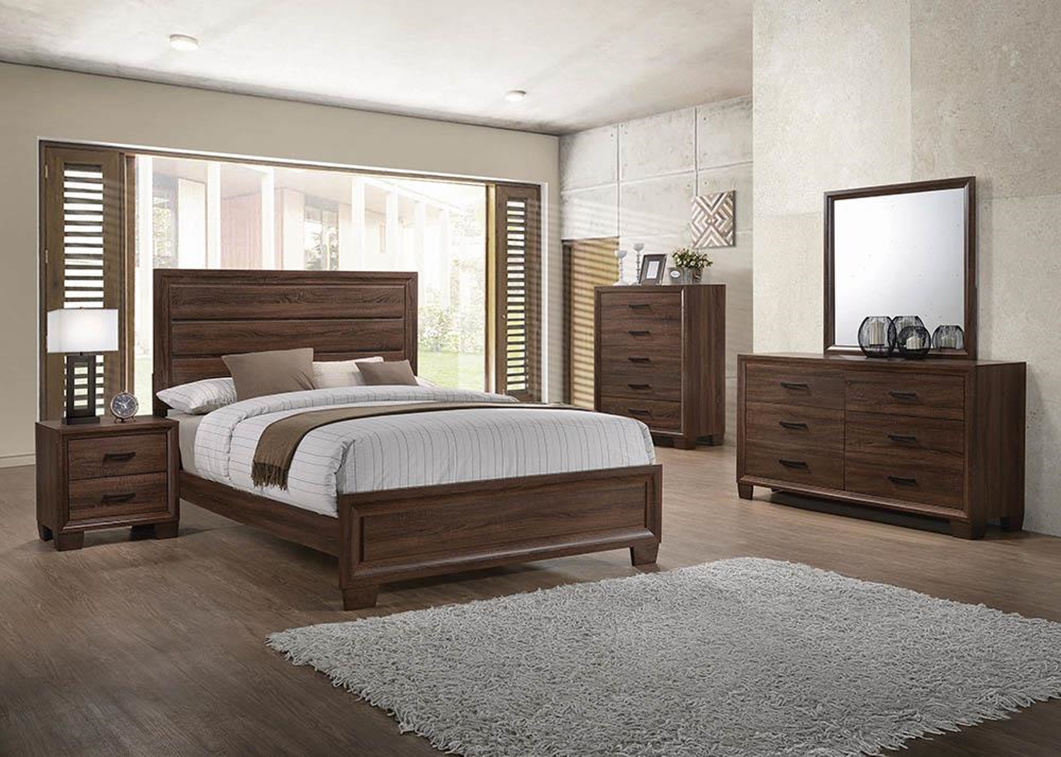 Brandon Transitional Medium Brown Queen Bed - Click Image to Close