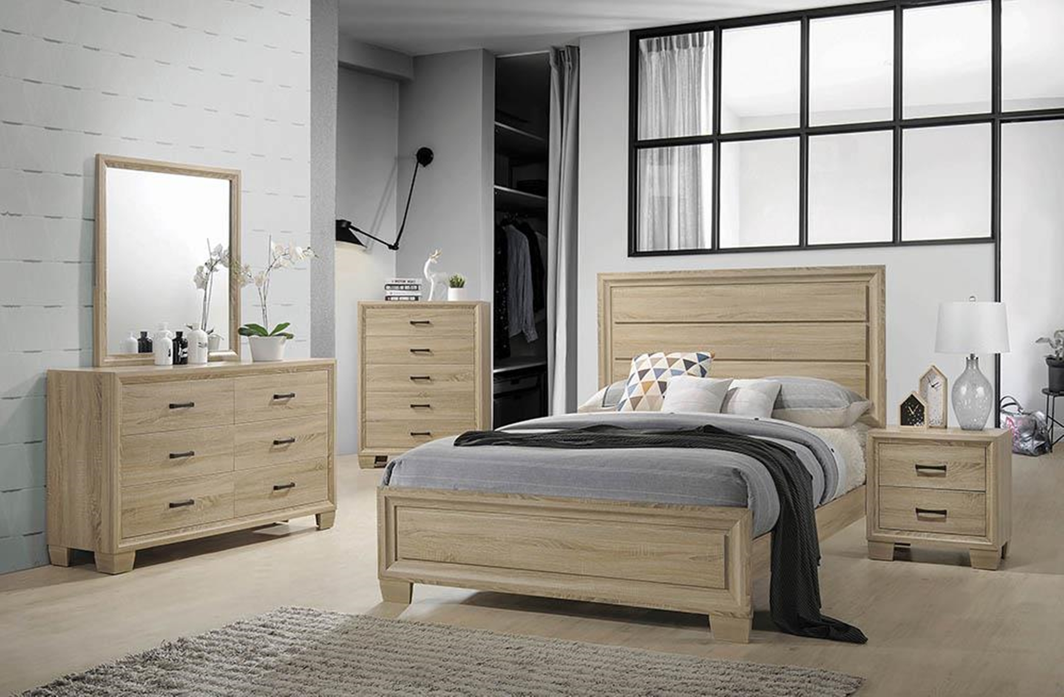 Vernon Whitewashed Oak E. King Bed - Click Image to Close