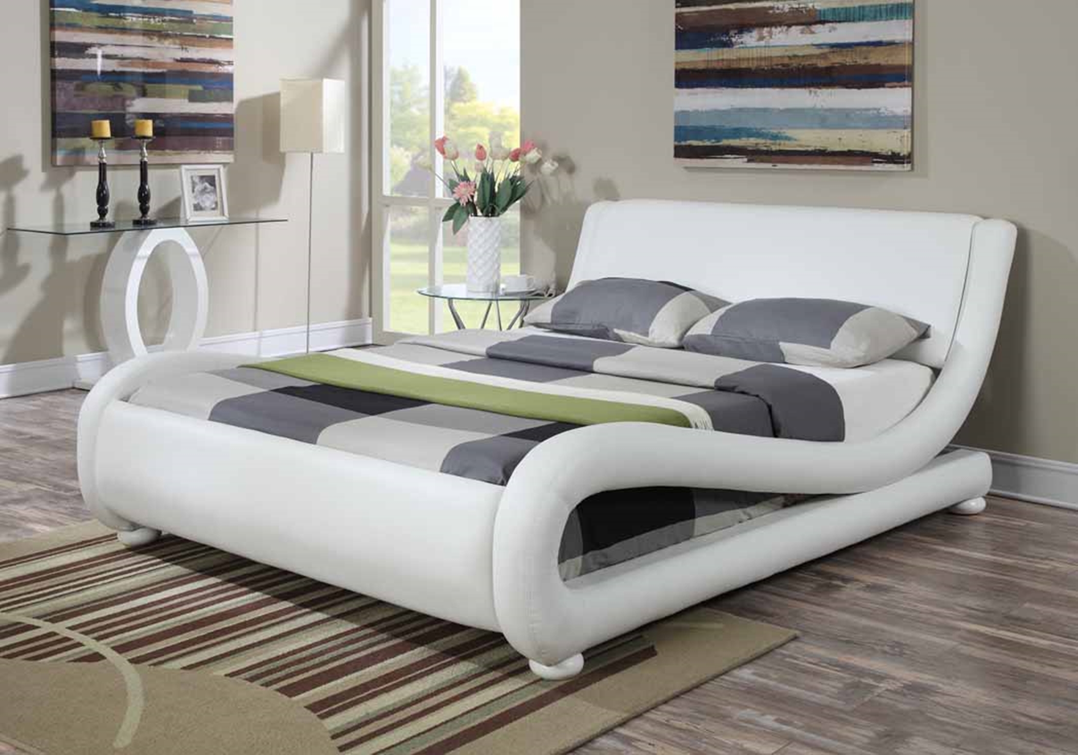 Kingsburg White E. King Bed - Click Image to Close