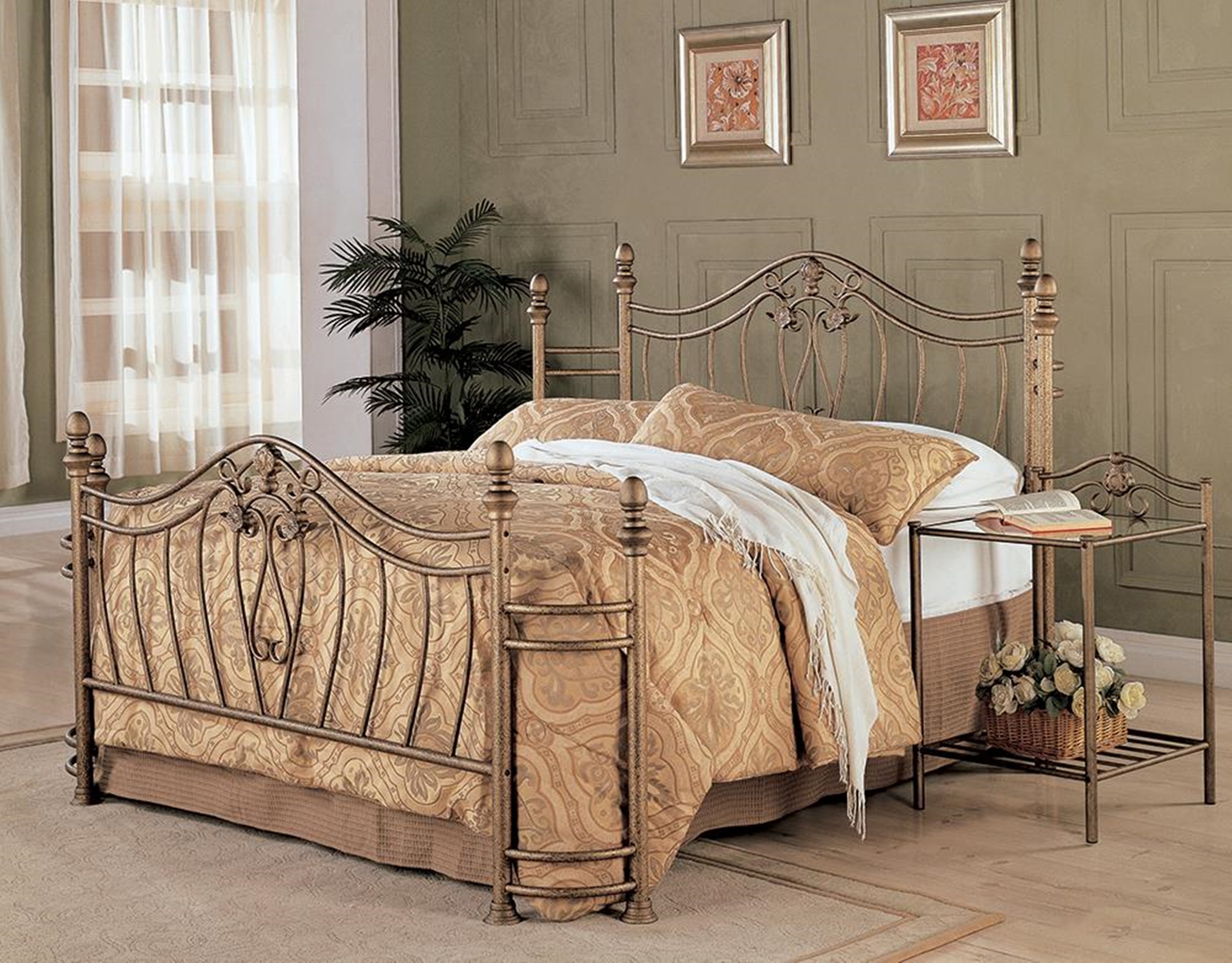 Sydney Antique Brushed E. King Bed - Click Image to Close