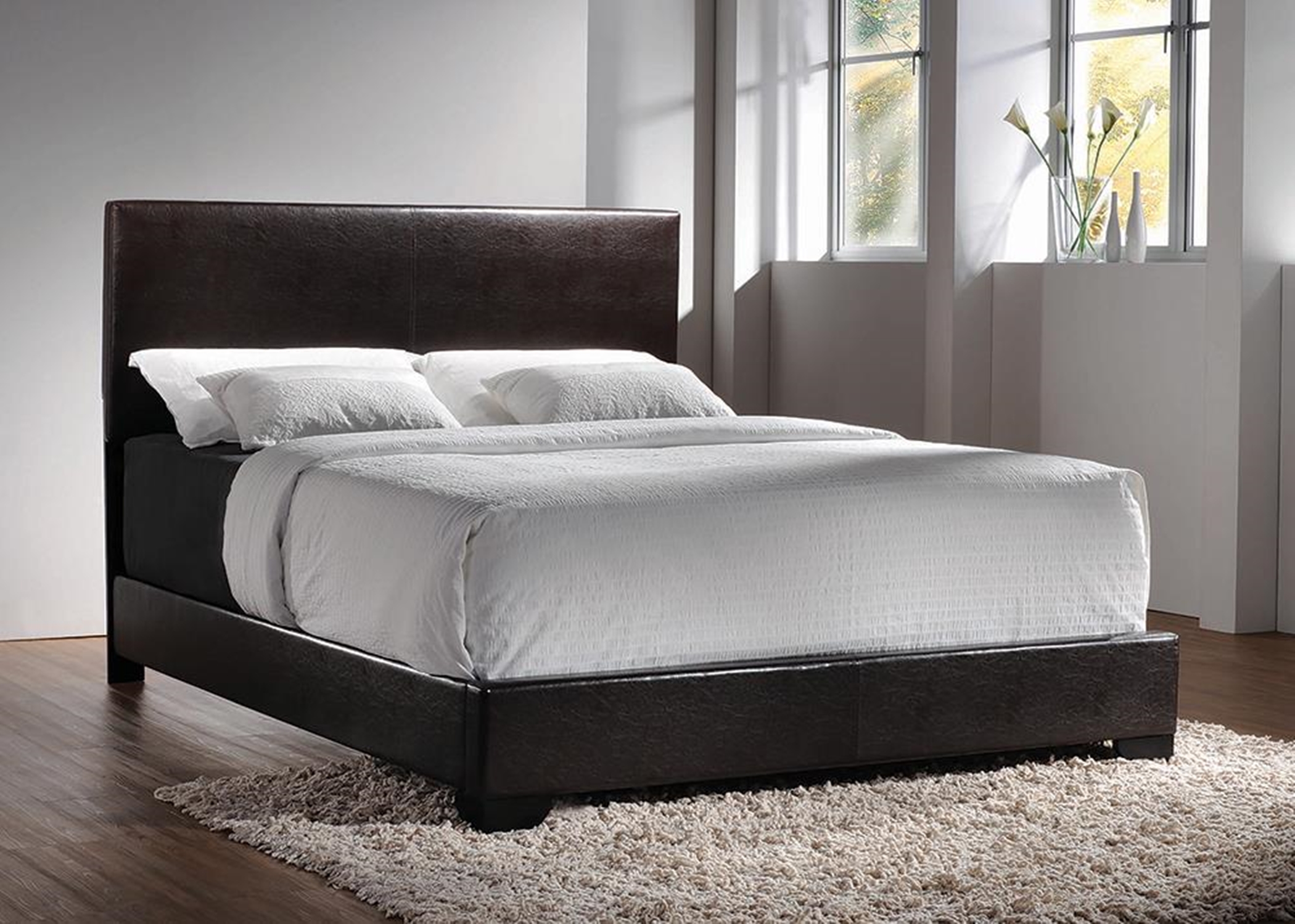 Conner Dark Brown Upholstered Queen Bed - Click Image to Close