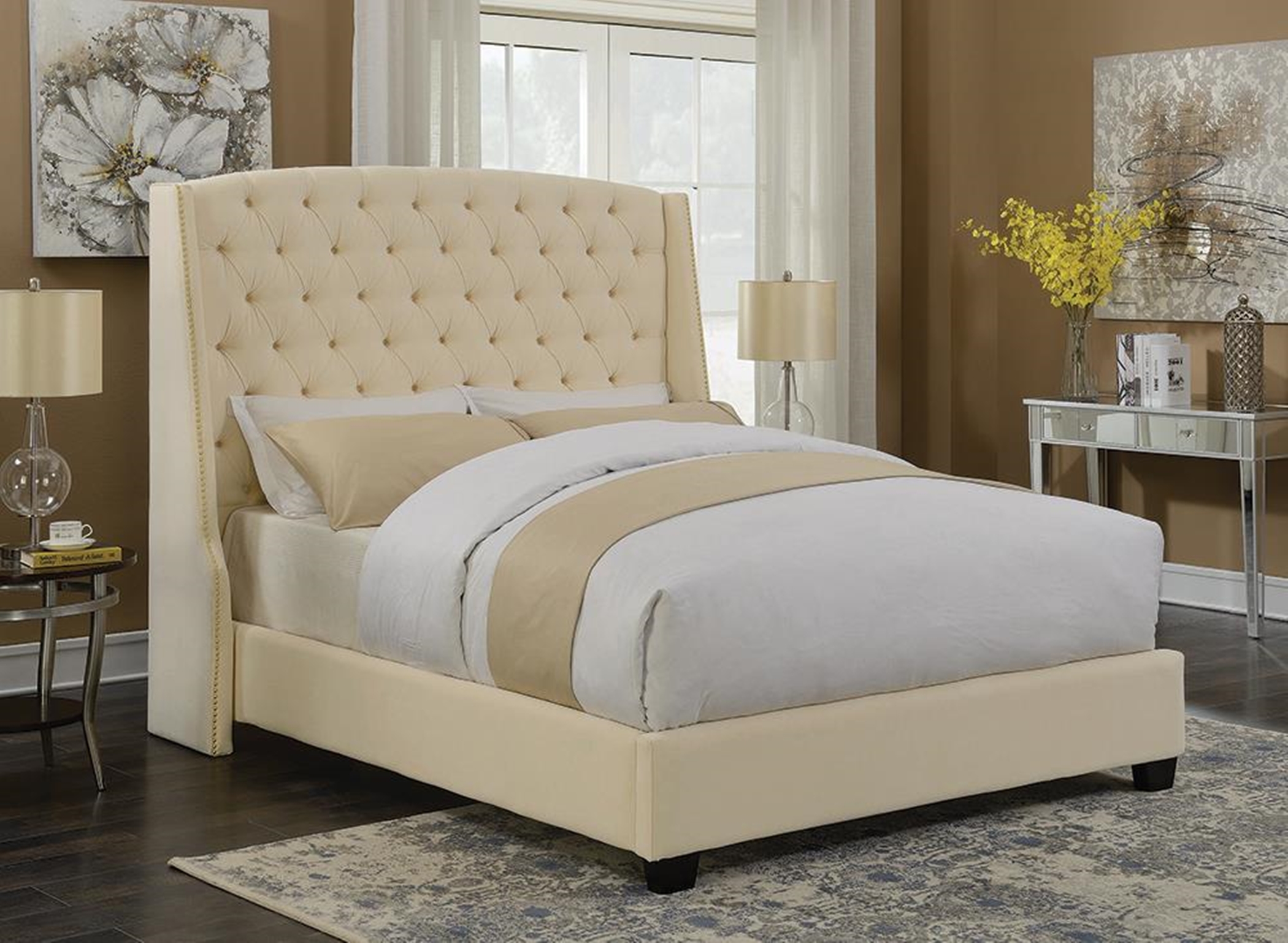 Pissarro Champagne Upholstered Queen Bed - Click Image to Close