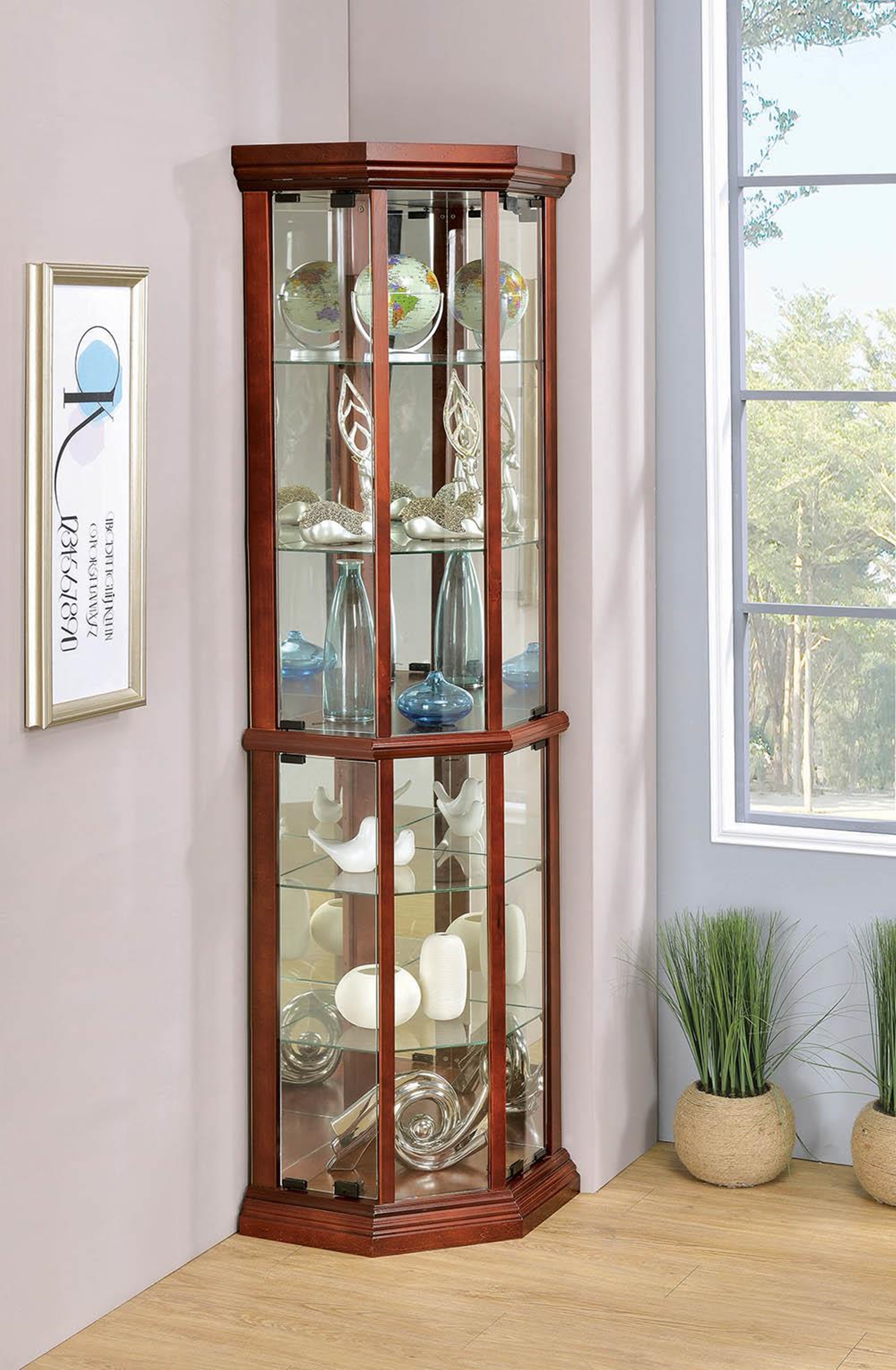 Traditional Medium Brown Curio Cabinet - Click Image to Close