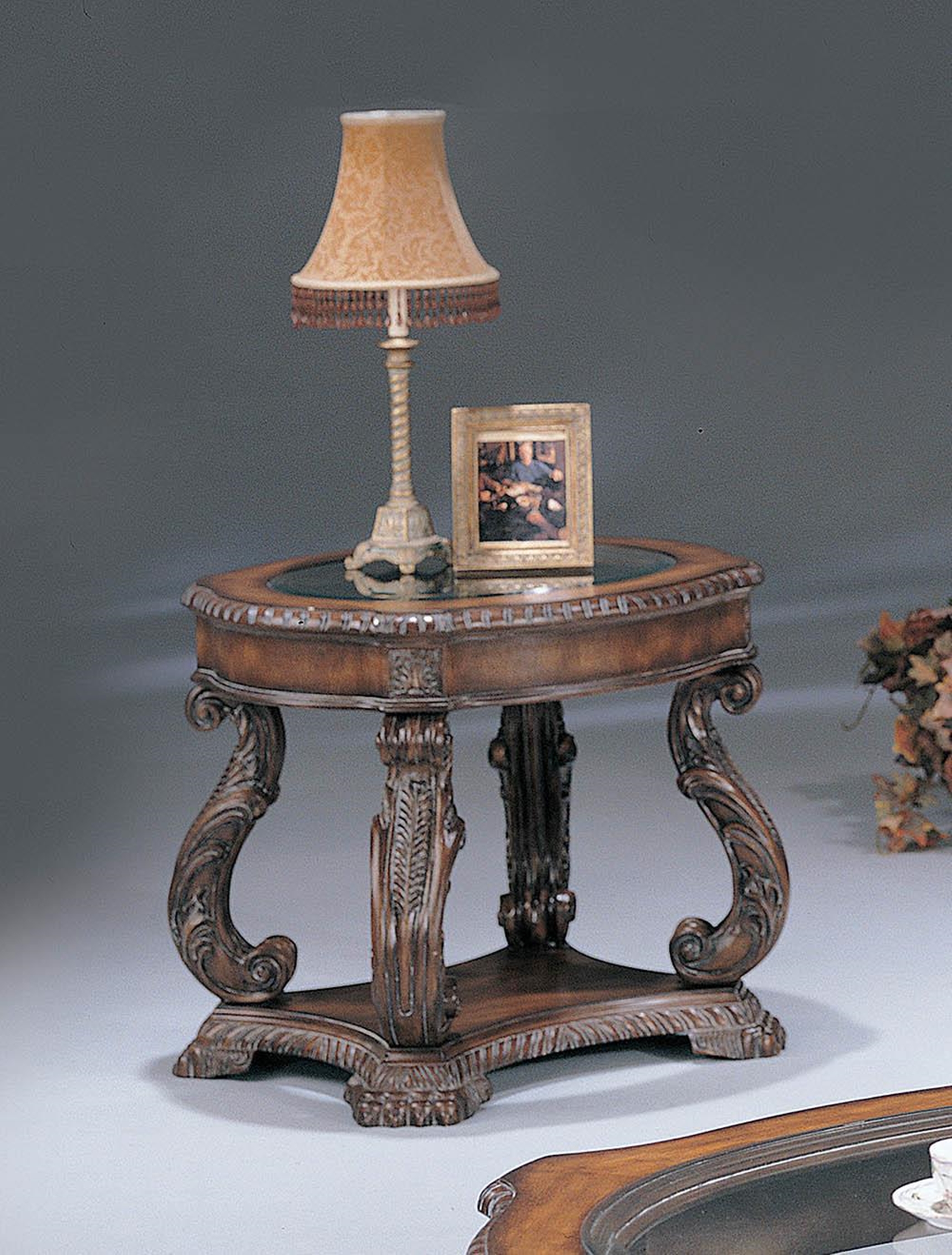 Garroway Traditional Brown End Table - Click Image to Close