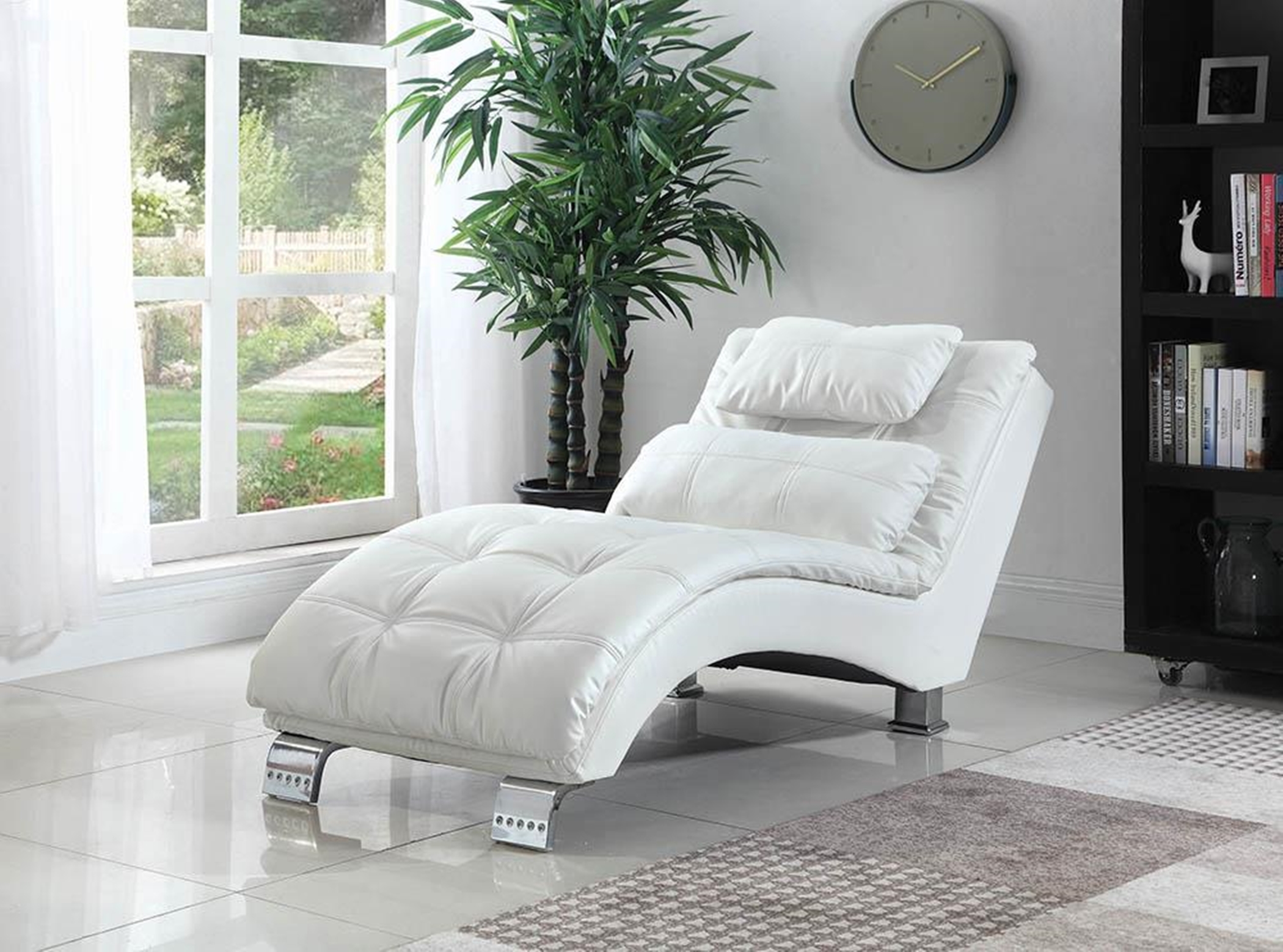 Dilleston Contemporary White Chaise - Click Image to Close