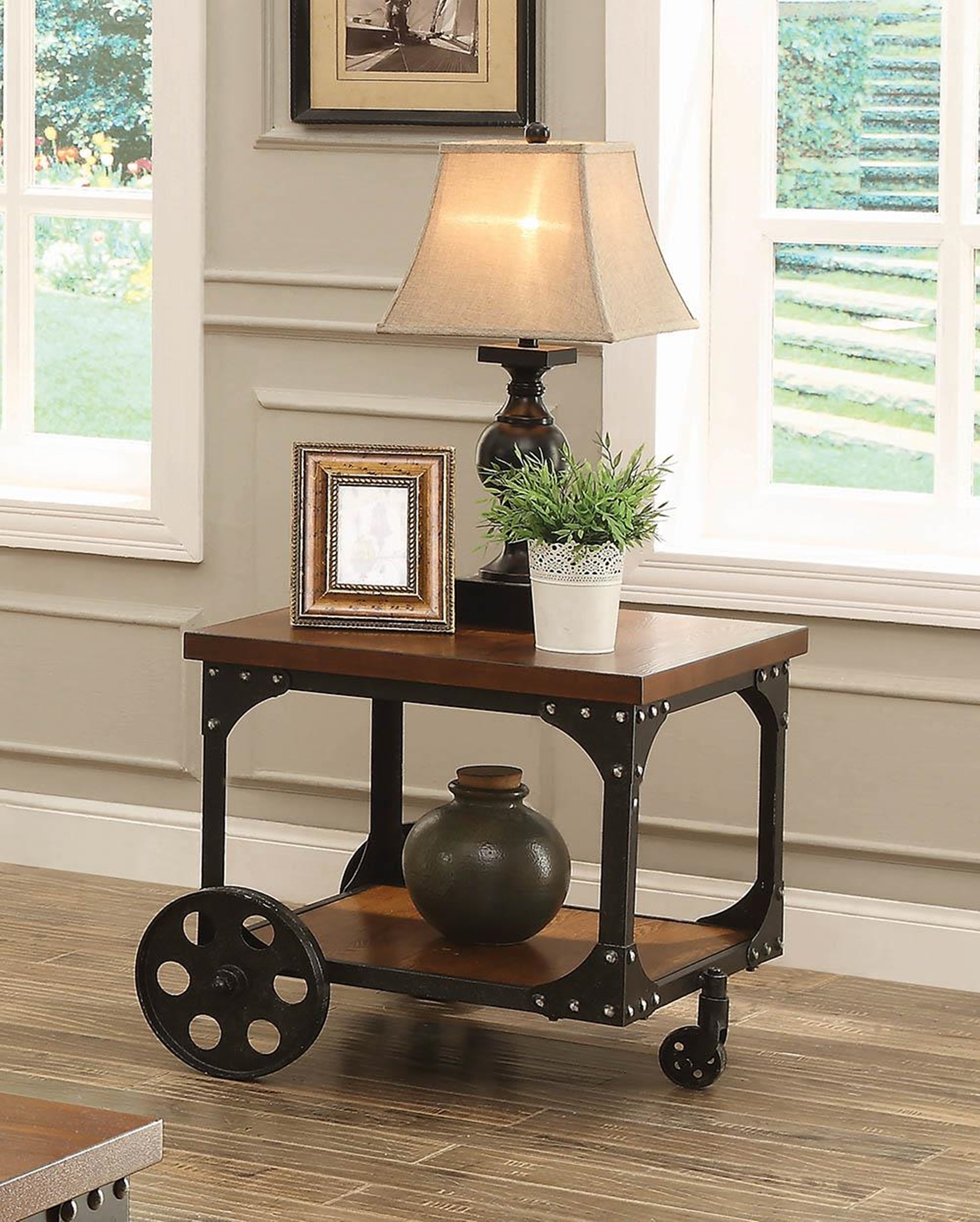 Rustic Cherry End Table - Click Image to Close