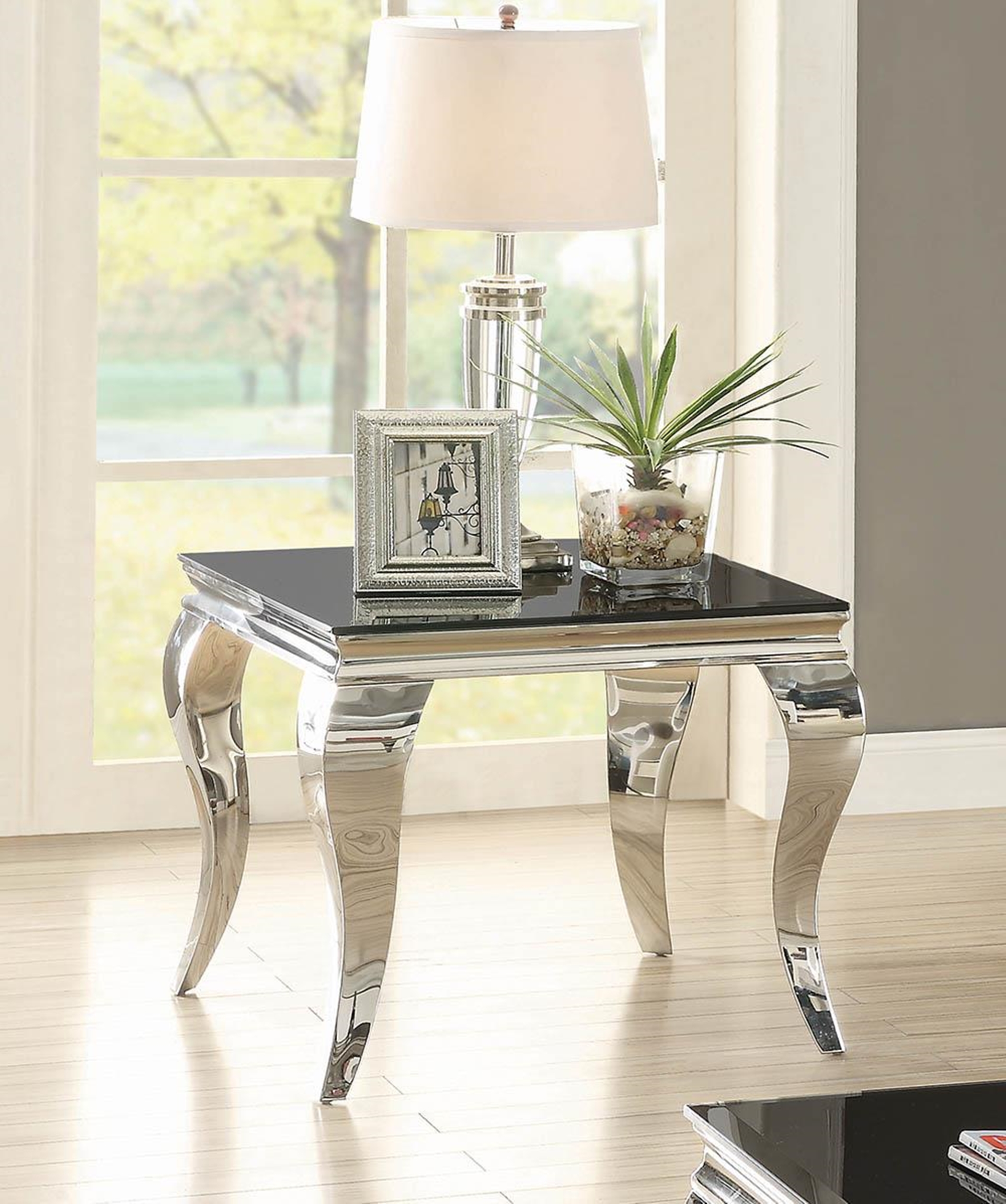 Contemporary Black Side Table - Click Image to Close