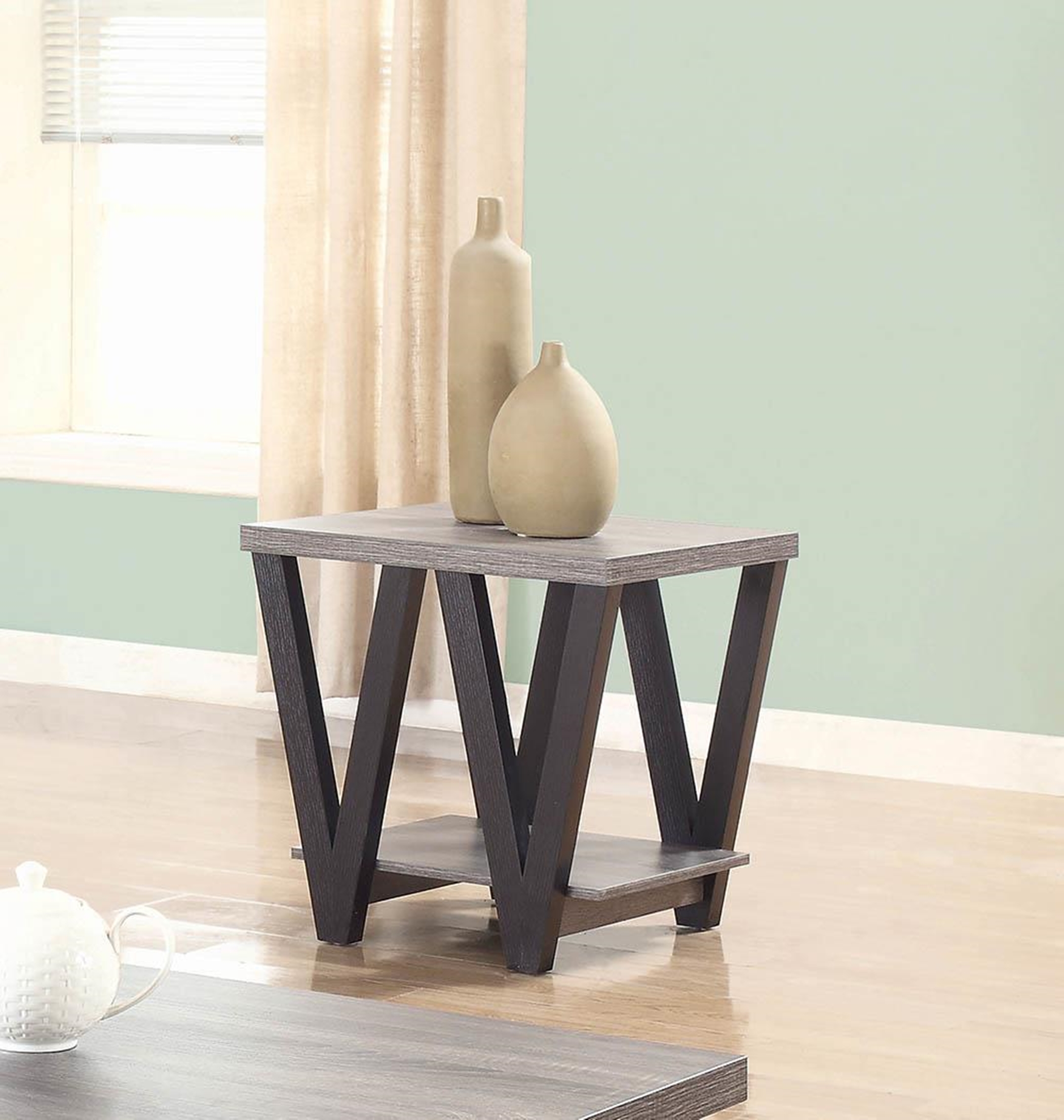 Mid-Century Modern Black Side Table - Click Image to Close
