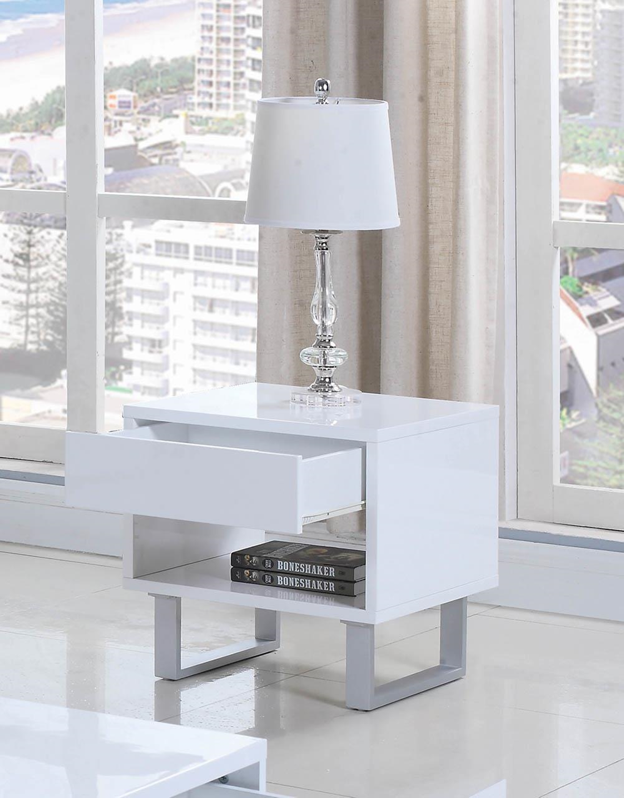 Contemporary Glossy White End Table - Click Image to Close