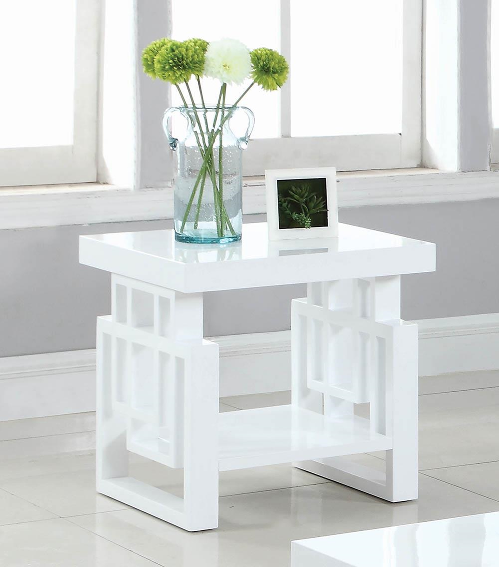 Transitional Glossy White End Table - Click Image to Close