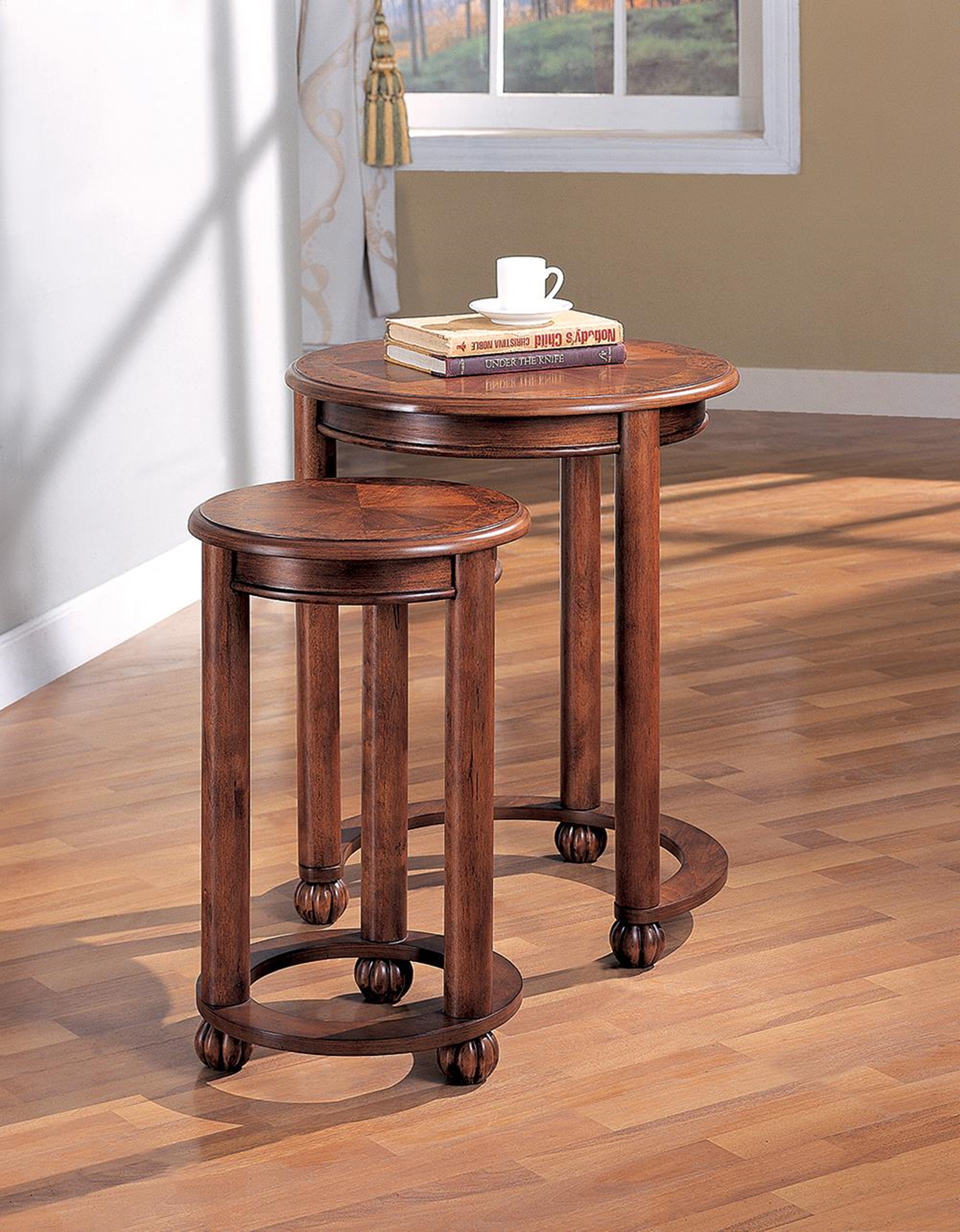 Traditional Warm Amber Nesting Table - Click Image to Close