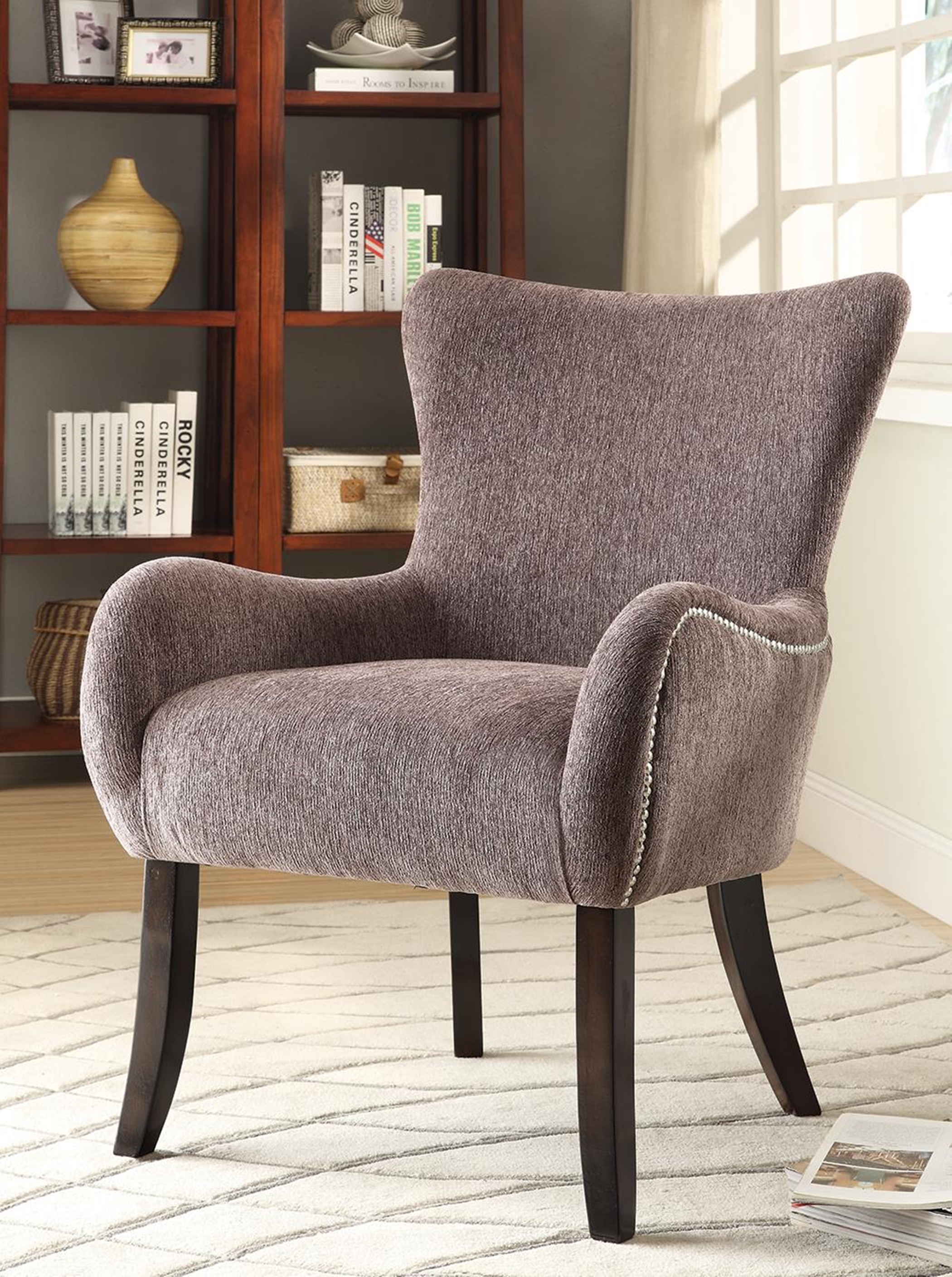 Traditional Grey Accent Chair - Click Image to Close