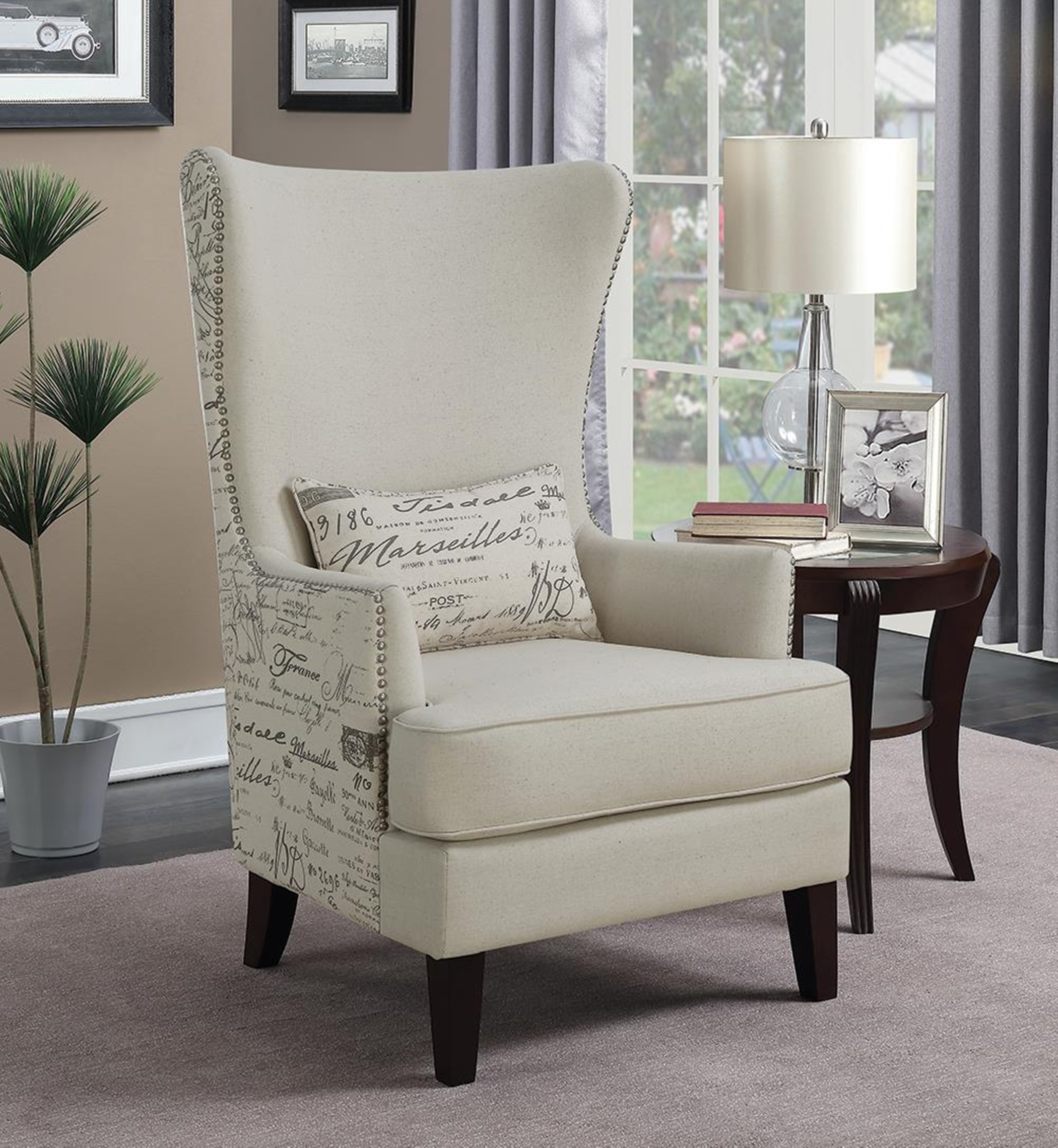 Traditional Cream Accent Chair - Click Image to Close