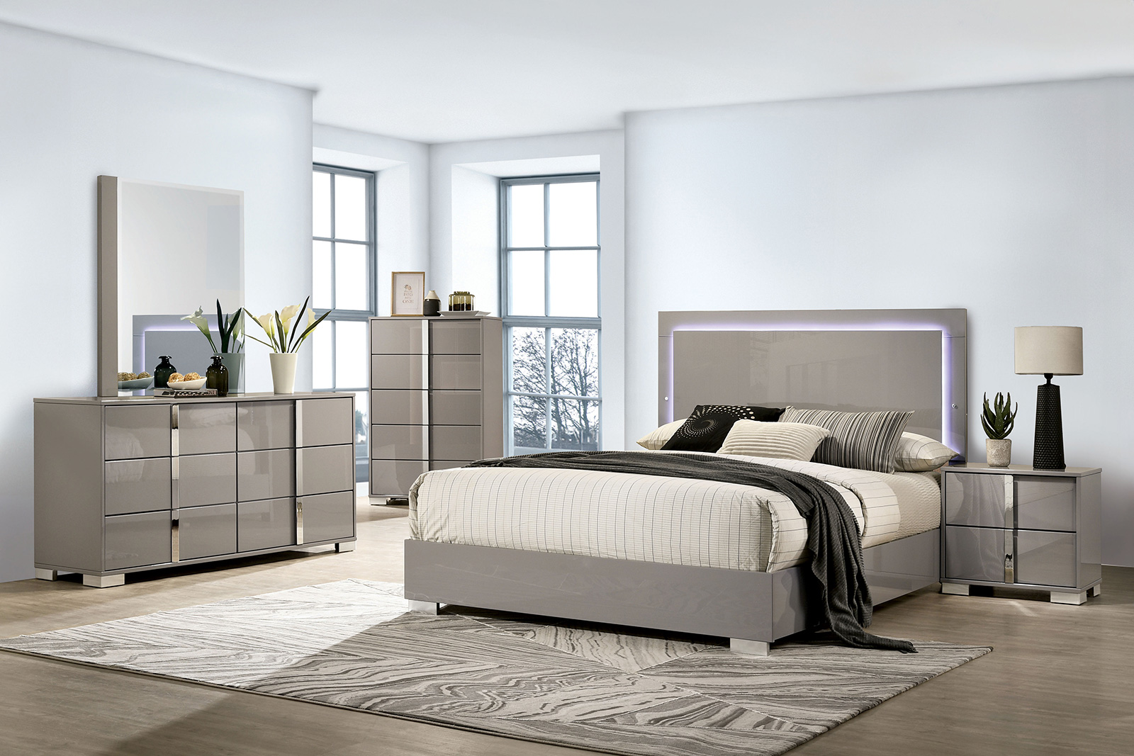 (image for) Sinistra Light Taupe Qn. 4Pc 