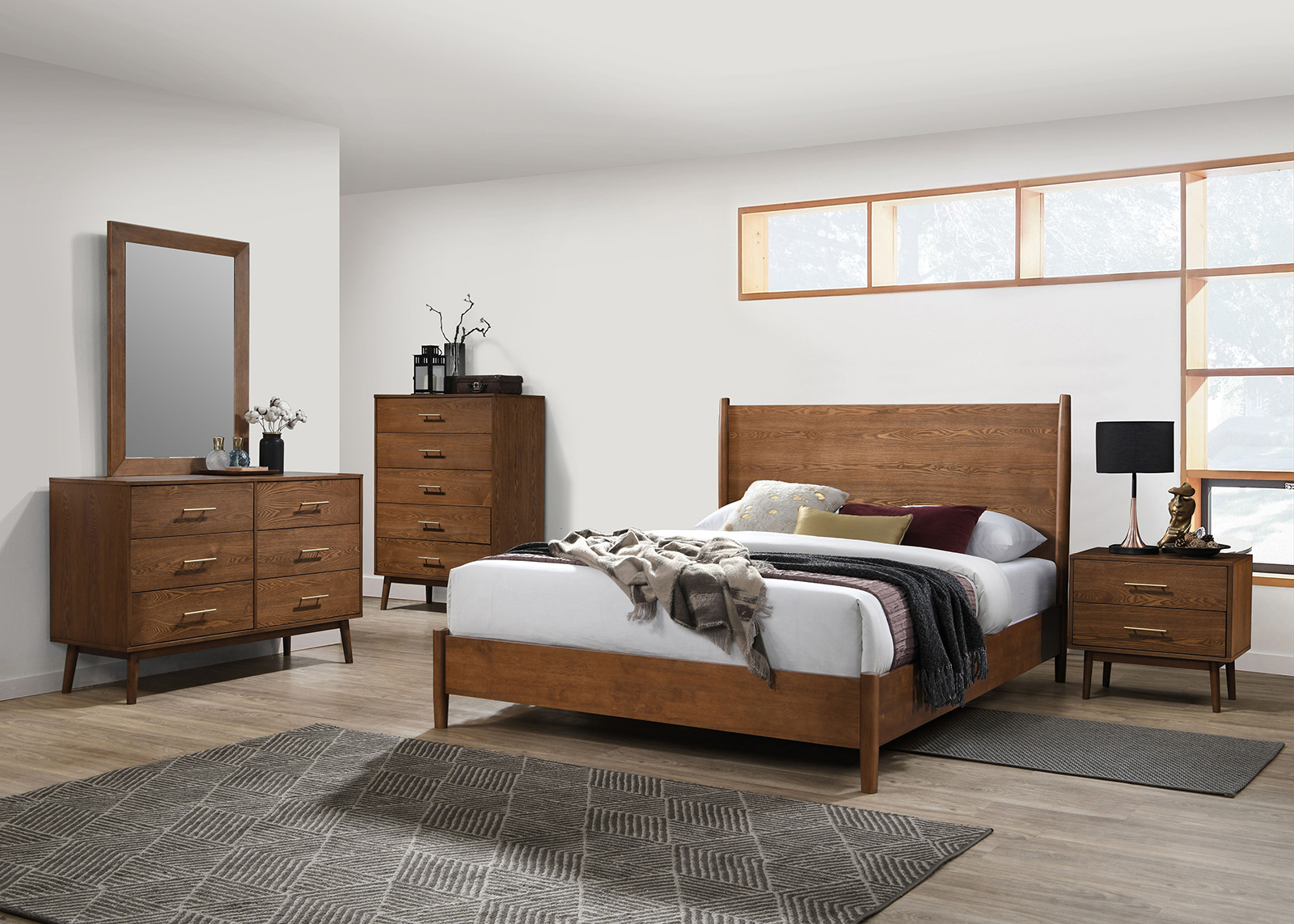 (image for) Tromso Walnut Qn. 4Pc 