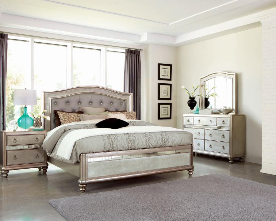 Bling Game 4-piece California King Bedroom Set Platinum (image for) Bling Game 4-piece California King Bedroom Set Platinum