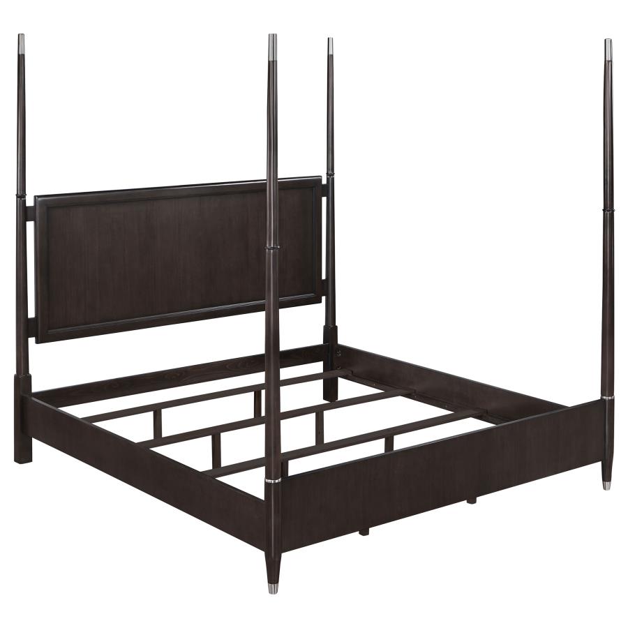 Emberlyn Wood Queen Poster Bed Brown (image for) Emberlyn Wood Queen Poster Bed Brown