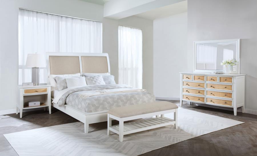 Bexhill 4-piece Eastern King Bedroom Set White (image for) Bexhill 4-piece Eastern King Bedroom Set White