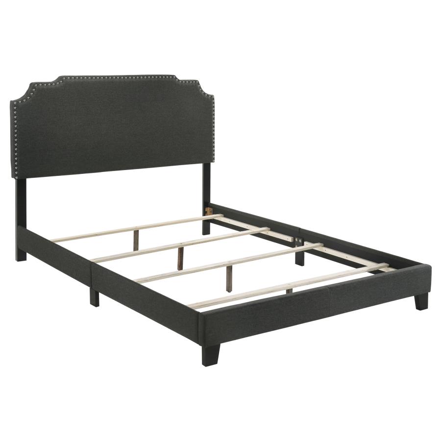 Tamarac Upholstered Full Panel Bed Grey (image for) Tamarac Upholstered Full Panel Bed Grey